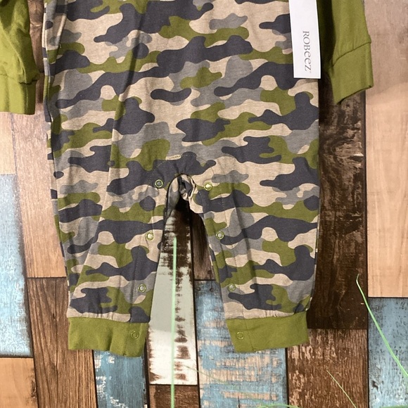 ROBeez organic cotton camouflage hoodies onsie - Picture 3 of 14